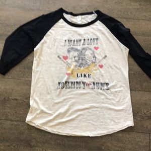 3/4 sleeve shirt